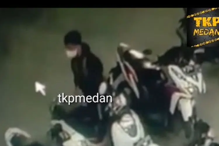 Pura-Pura Sholat Ikut Berjamaah, Komplotan Remaja Hendak Curi Motor Jamaah Masjid