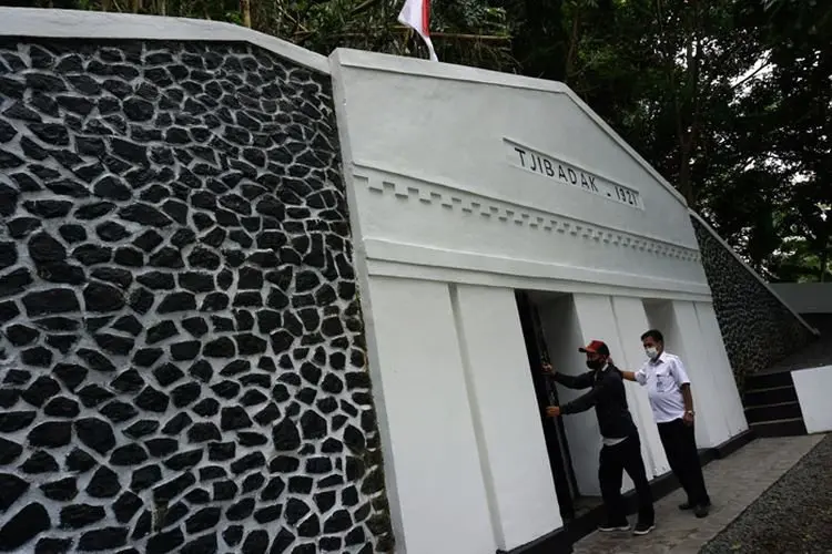 Foto: 100 Tahun Gedong Cai Tjibadak