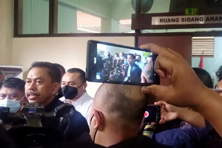 Pengakuan Getir Istri Herry Wirawan, Pasrah Biarkan sang Suami Cabuli Belasan Santriwati karena Ini...