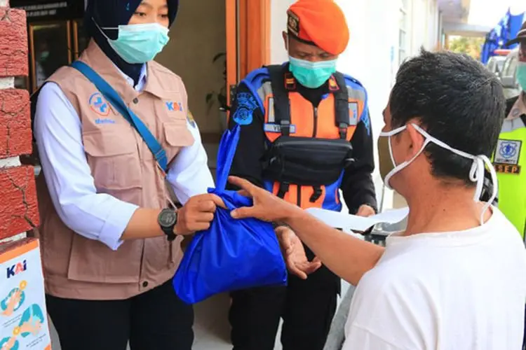 Sepanjang 2021, Daop 2 Bandung Salurkan Bantuan TJSL Rp2,4 Miliar