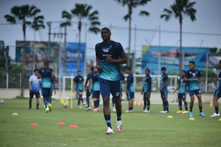 Bruno Cantanhede dan Mohammed Rashid Kesulitan Berlatih di Persib, Robert Alberts Ungkap Penyebabnya