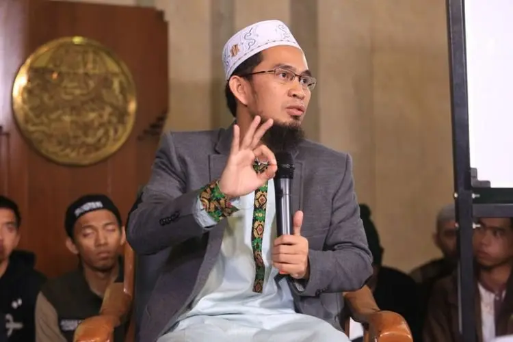 Pendek Tapi Dahsyat Manfaatnya, Ustadz Adi Hidayat Jelaskan Amalan Surat Ini