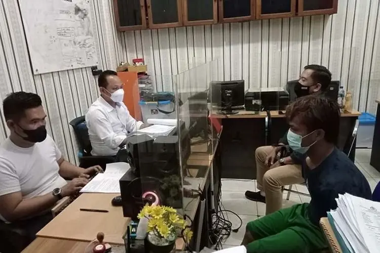 Setahun Buron Usai Sebar Foto Vulgar sang Mantan Kekasih, Pelarian Pria Ini Berakhir di Banyumas