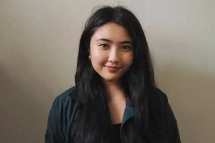 Karya Esainya Elnaya Mahadevi Pillian Mendunia di Ajang Hay Festival dan COP26