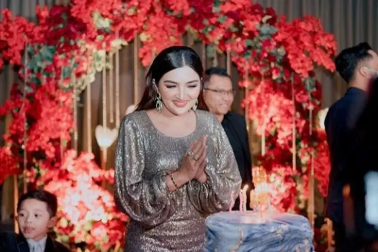 Usai Liburan di Turki, Ashanty Positif Omicron?