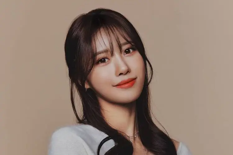 Mijoo Eks Lovelyz Beberkan Alasan Tandatangani Kontrak dengan Antenna Entertainment