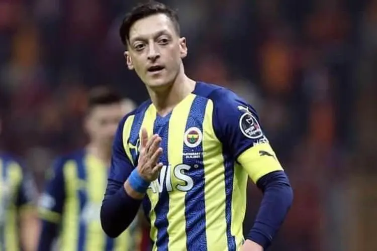 Mesut Ozil Hampir Pasti Gabung RANS Cilegon FC, Raffi Ahmad  Bocorkan Isi Pesan WhatsApp sang Pemain