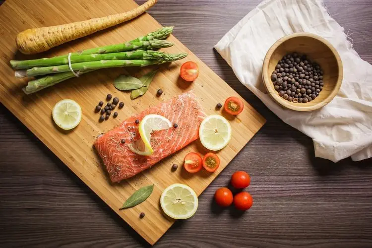 Baik Dikonsumsi Setiap Hari, Ini 6 Manfaat Salmon Bagi Kesehatan Tubuh