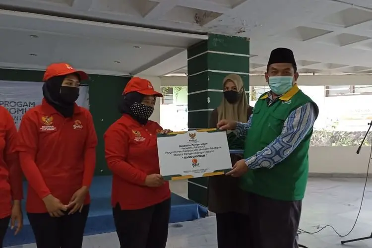 Pulihkan Ekonomi Mustahik, Baznas Kota Bandung Gratiskan Stand BASS Chicken