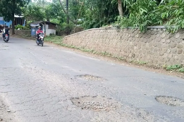 Pemkab Garut Menargetkan Sepanjang 67 Km Jalan Diperbaiki, Dana Rekonstruksi Dialokasikan Rp55,6 Miliar