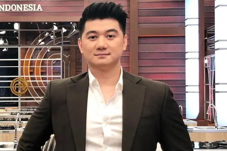Chef Arnold Turut Beli NFT Foto Selfie Ghozali Everyday yang Laris di OpenSea