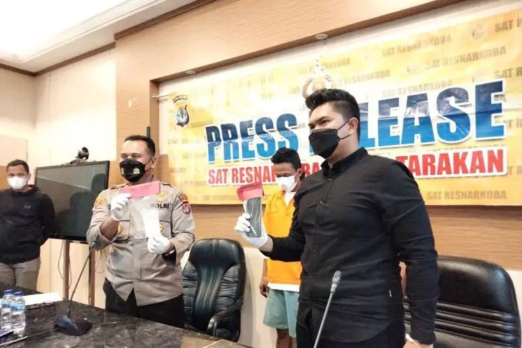 Polisi Sita Sabu Seberat 1 Kilogram  dari Dua Orang Tersangka di  Tarakan