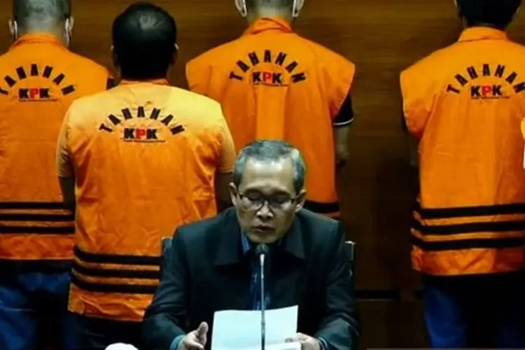 KPK Tetapkan Jadi Tersangka, AGM Kenakan Rompi Oranye, Bendahara Demokrat Balikpapan Ikut Terseret