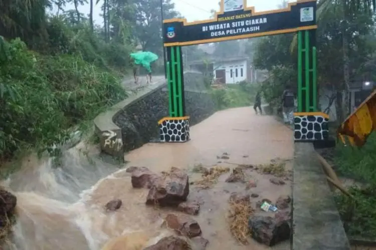 Banjir Bandang Selaawi Garut,  BPBD : 5 Rumah di Desa Putrajawa Terendam 