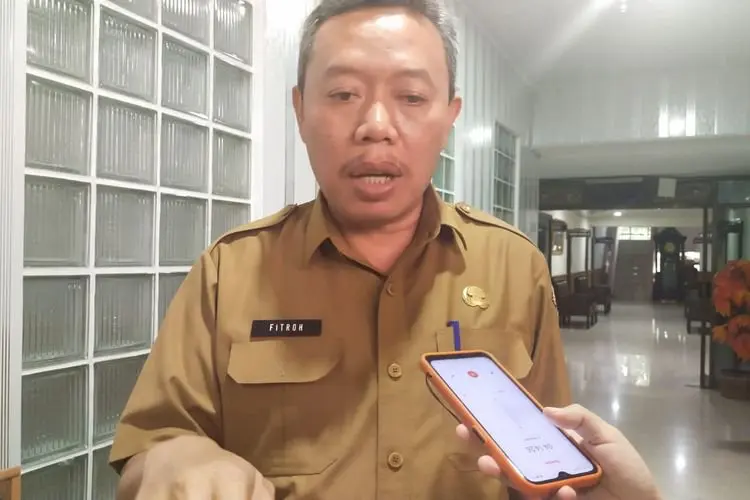 Minim Armada, DLH Kabupaten Cirebon Kewalahan Angkut Sampah