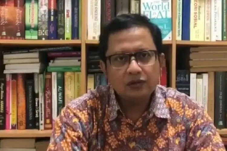Relawan Jokowi Mania Laporkan Ubedilah Badrun ke Polisi, #DukungUbedilahBadrun Trending Twitter
