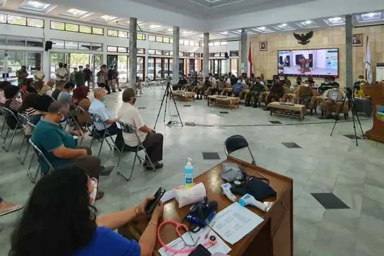 Rudy Bakal Sulap Pendopo Garut Jadi Bilik Khusus Vaksinasi Booster Covid-19 Jika....