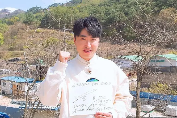 Kabar Bahagia! Komedian Jang Dong Min Akan Jadi Seorang Ayah