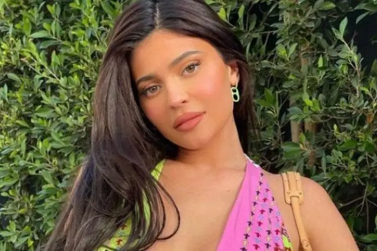 Jadi Perempuan dengan Followers Terbanyak di Instagram, Kylie Jenner Banjir Hujatan!