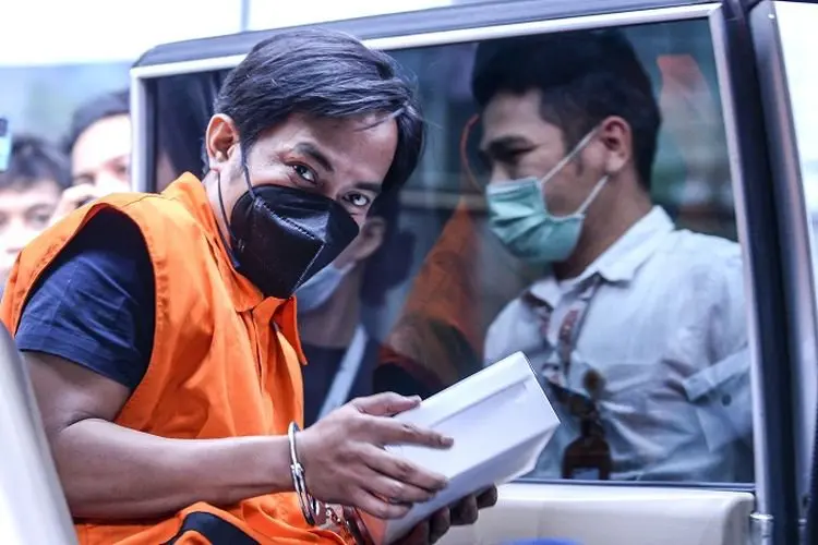 Begini Penampakan Abdul Gafur Mas'ud Saat Pertama Diperiksa KPK sebagai Tersangka