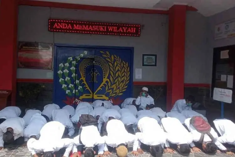 Sebanyak 29 Warga Binaan Lapas Indramayu Mendapatkan Asimilasi di Rumah
