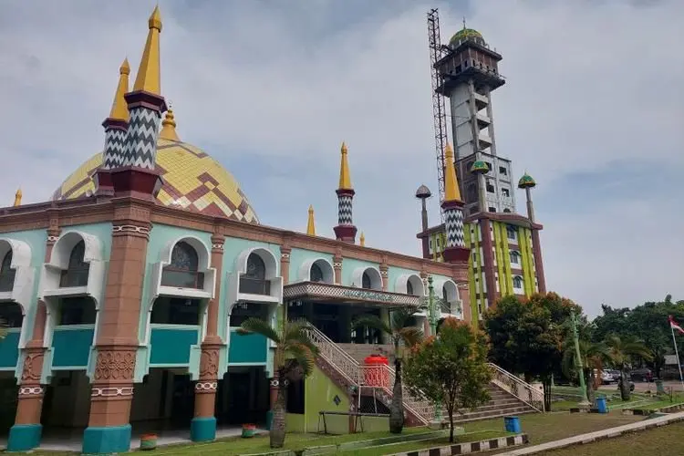 Pemkab Cirebon Gelontorkan Rp3 Miliar Bangun Menara Masjid Agung Sumber 