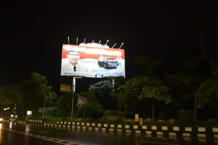 Balihonya Bertebaran di Bali, Apa Yang DIkampanyekan Ridwan Kamil?