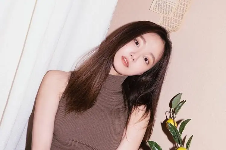 Yeonwoo eks Momoland Resmi Gabung Agensi Han So Hee dan Jung Il Woo