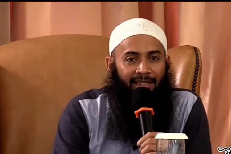 Istri Bikin Jengkel? Bukan Dipukul,  Begini Cara Menghadapinya Menurut Ustadz Syafiq Riza Basalamah