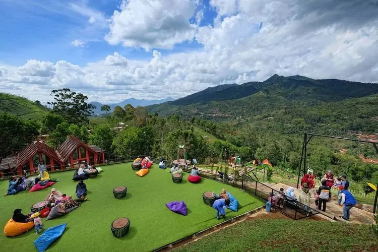 Saatnya Healing! 2 Referensi Tempat Wisata Viral di Kabupaten Bandung Ini Cocok Buat Menghabiskan Weekend Kamu