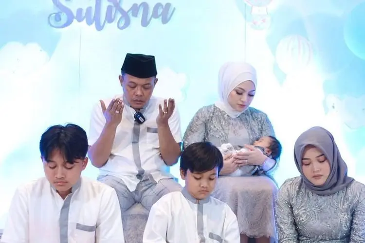 Gelar Tasyakur Aqiqah Sang Anak, Sule Sedih Ibunda Tak Datang: Emak Engga Hadir