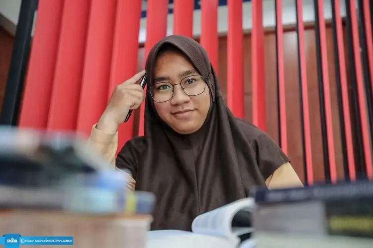 Siti Komariah, Siswi SMAN 1 Cimahi Sukses Meraih Medali Emas Dalam KSN 2021