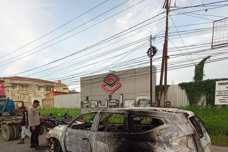 Bentrok Dua Kelompok di Sorong, 11 Tewas Usai Tempat Karaoke Dibakar, Begini Kronologinya