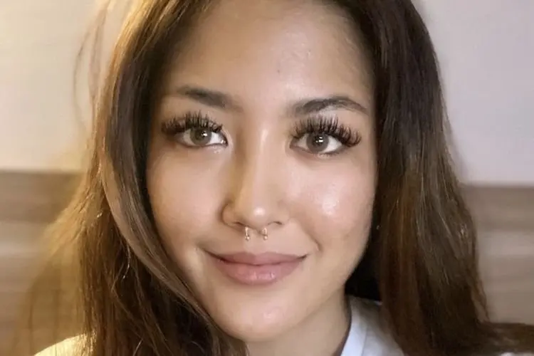 Profil Maura Magnalia, Anak Pertama Nurul Arifin yang Meninggal Dunia