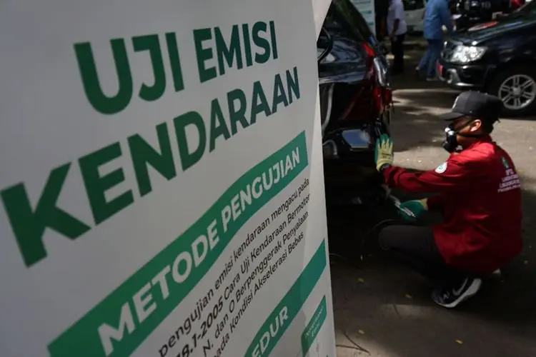 Foto: Uji Emisi Kendaraan Dinas di Lingkungan Pemprov Jabar