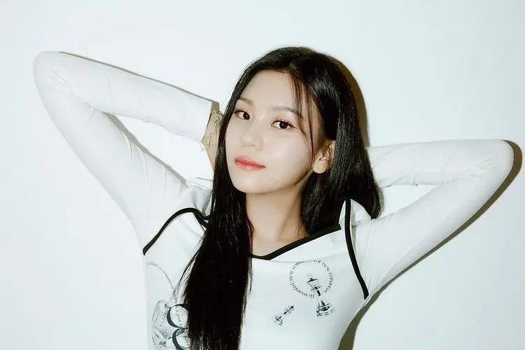 Umji VIVIZ Positif Covid-19, Eunha dan SinB Dikonfirmasi Negatif