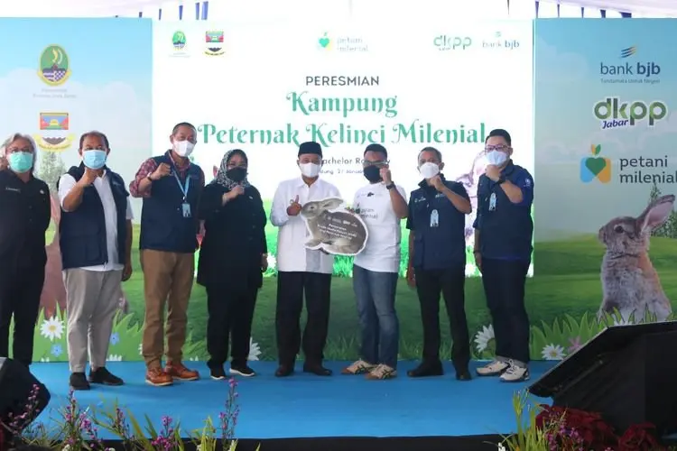 Kolaborasi dengan Pemprov Jabar, bank bjb Resmikan Kampung Peternak Kelinci Milenial