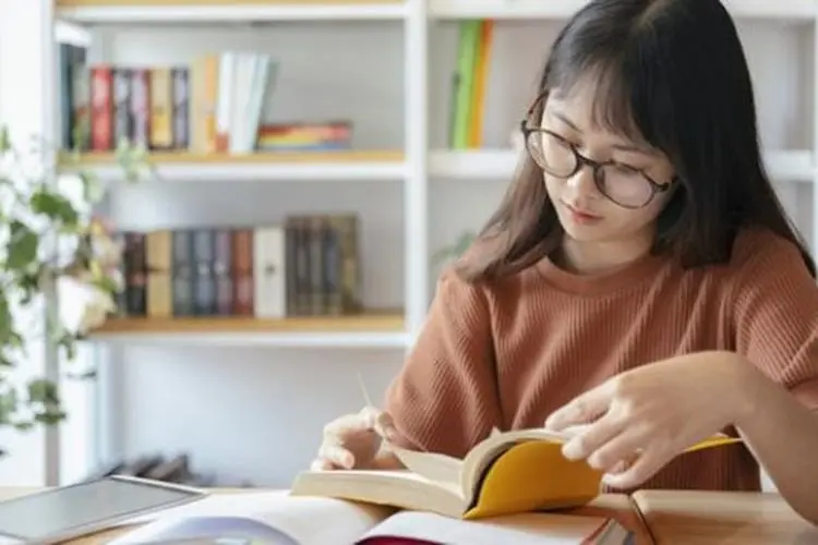 3 Novel Ini Bikin Kamu Larut dalam Imajinasi, Pasti Bikin Penasaran!