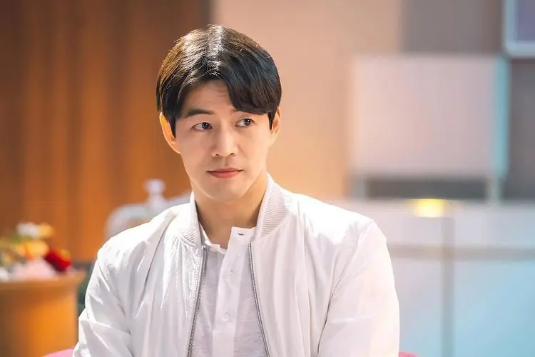 Lee Sang Yoon Positif Covid-19, Drama 'Freuds Last Session' Batalkan Penayangan