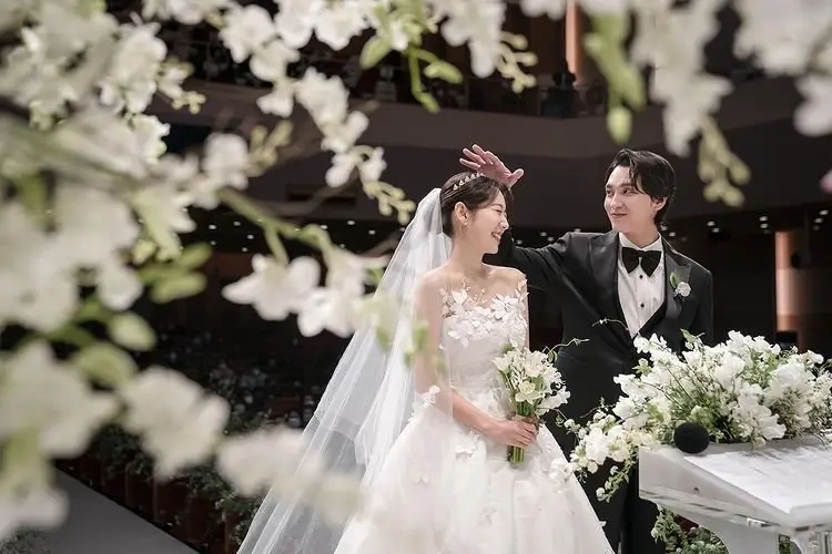 Akhirnya Terungkap! Ini Jenis Kelamin Anak Pertama Park Shin Hye dan Choi Tae Joon