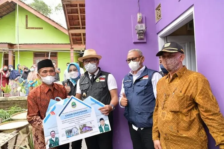 Renovasi 3.476 Rutilahu Sepanjang 2021 di Kuningan, Ridwan Kamil: Uang Rakyat Kembali ke Rakyat