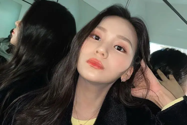Tak Ingin Buat Penggemar Khawatir, Umji VIVIZ Ungkap Kabar Terkini Pasca Positif Covid-19