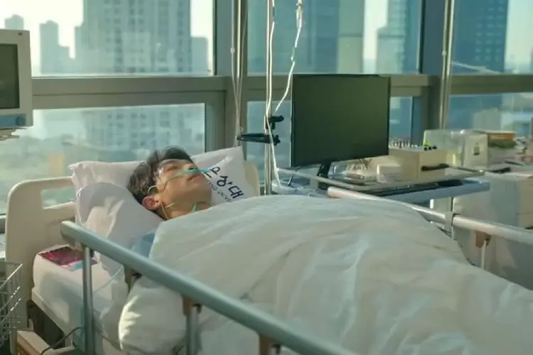 Spoiler Drama Korea Ghost Doctor Episode 11: Go Seung Tak Panik Saat Operasi Seung Jo, Cha Young Min Sadar?