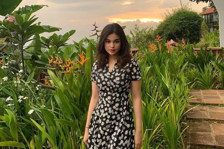 âKembaran Selena Gomezâ Ada di Tangsel, Netizen: Mirip Banget Sama Selena