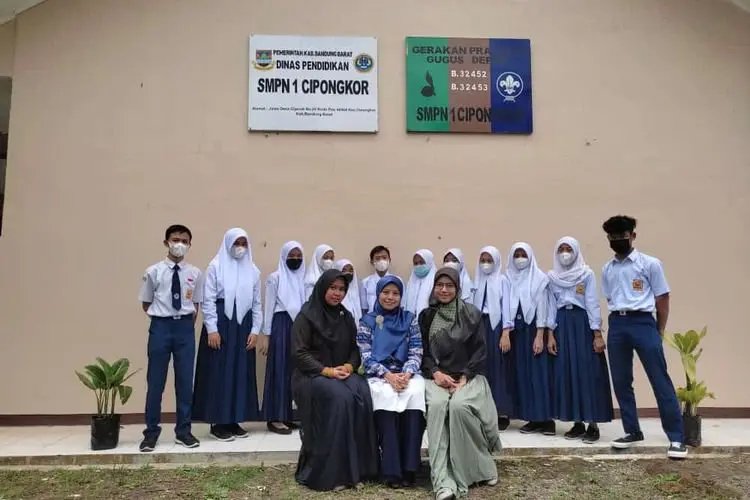 'Reinkarnasi' Jadi Karya Kebanggaan Tim GLS SMPN 1 Cipongkor KBB