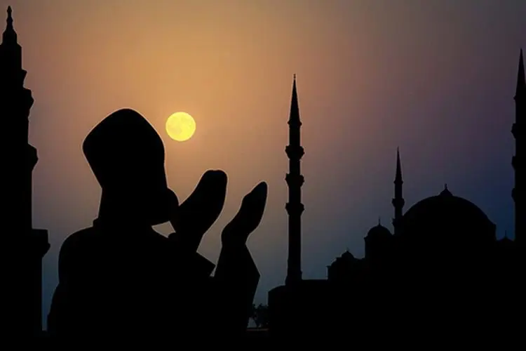 Tak Sanggup Puasa di Bulan Rajab, UAS Sarankan Amalan Ini