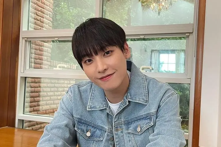 Inseong SF9 Akan Memulai Wajib Militer Maret Mendatang