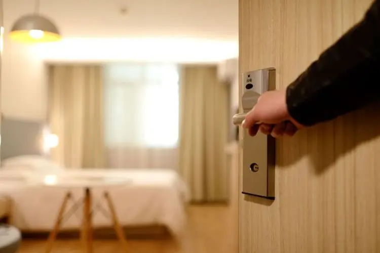 Usut Tuntas Mafia Karantina, Polri Periksa 12 Hotel