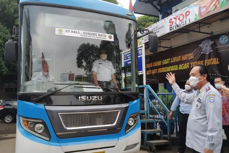 Trayek Baru Stasiun Hall - Gunung Batu, Berharap Transportasi Umum Bangkit Lagi