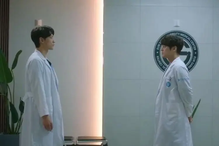 Spoiler Ghost Doctor Episode 12 Selasa 8 Februari: Kemarahan Cha Young Min Pada Go Seung Tak 